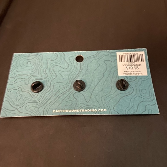 3 Animal Portrait Enamel Pin Set - Picture 4 of 4